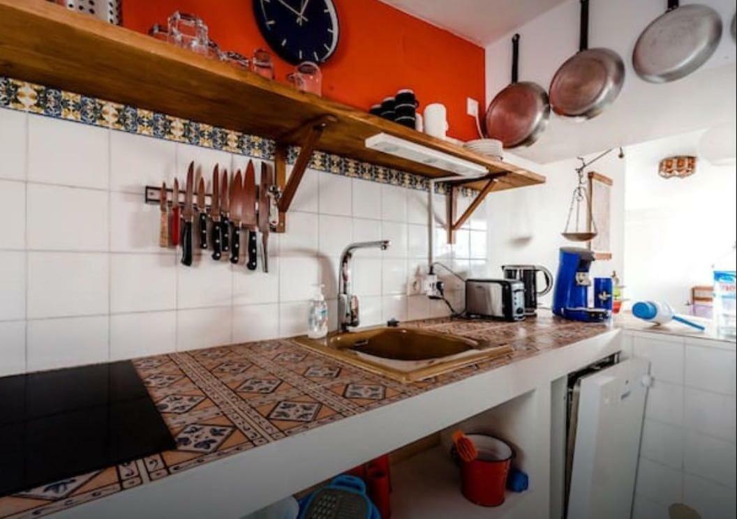 Charming House In The Historic Old Town Villa Alicante Bagian luar foto